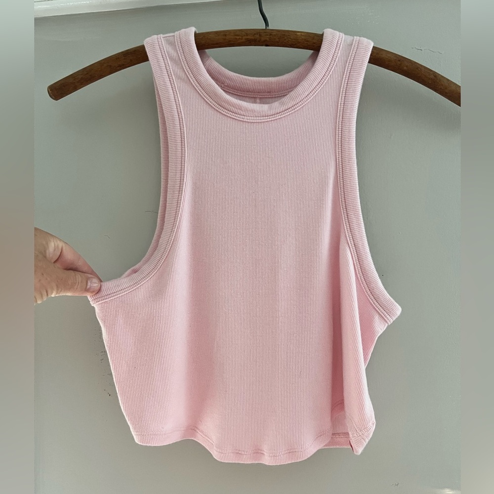 LULULEMON nwot Hold Tight Cropped Tank Top 4 - Picture 4 of 6